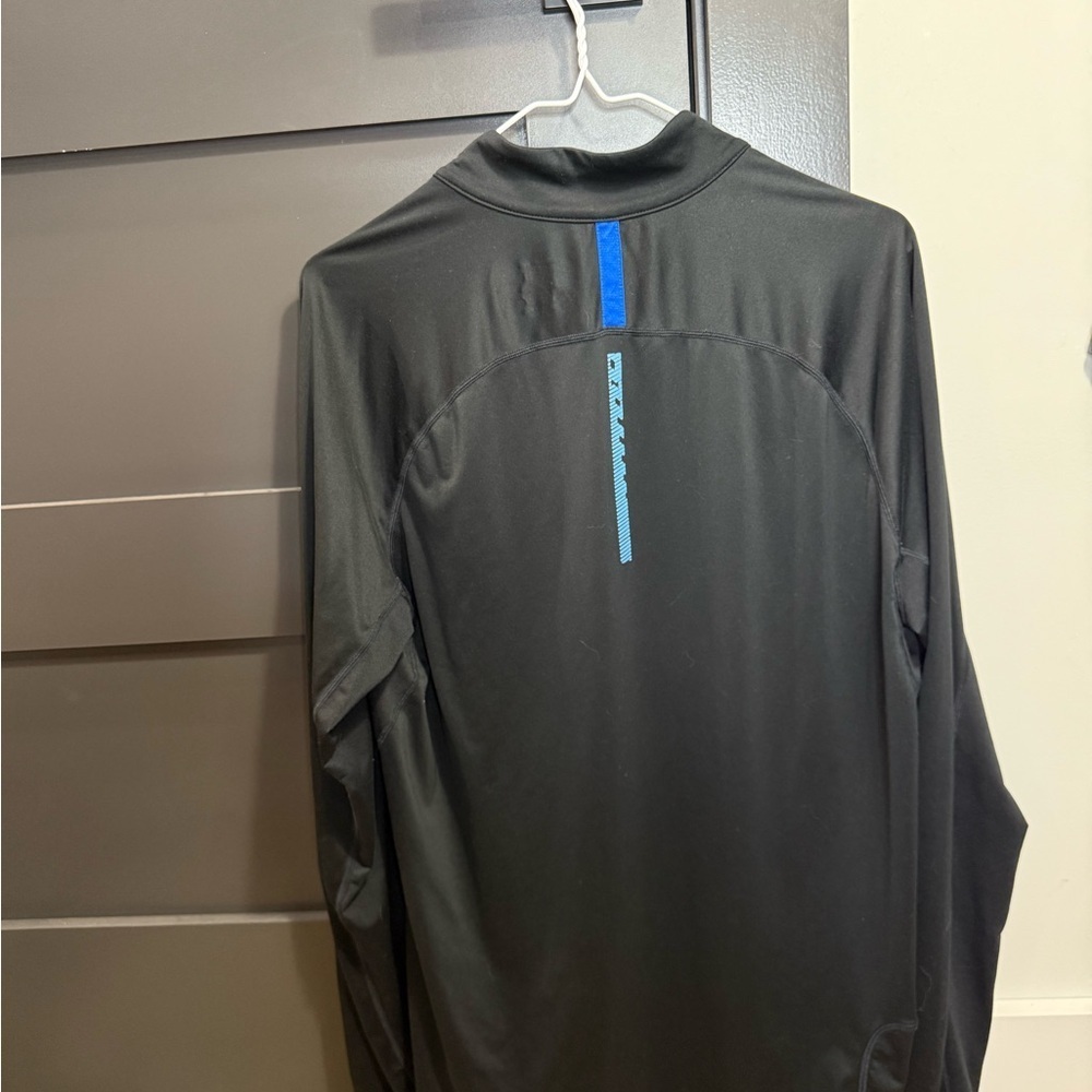 Men’s New Balance Black Quarter Zip Running Jacket - Picture 3 of 4